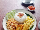 Nasi Uduk Lauk Simple