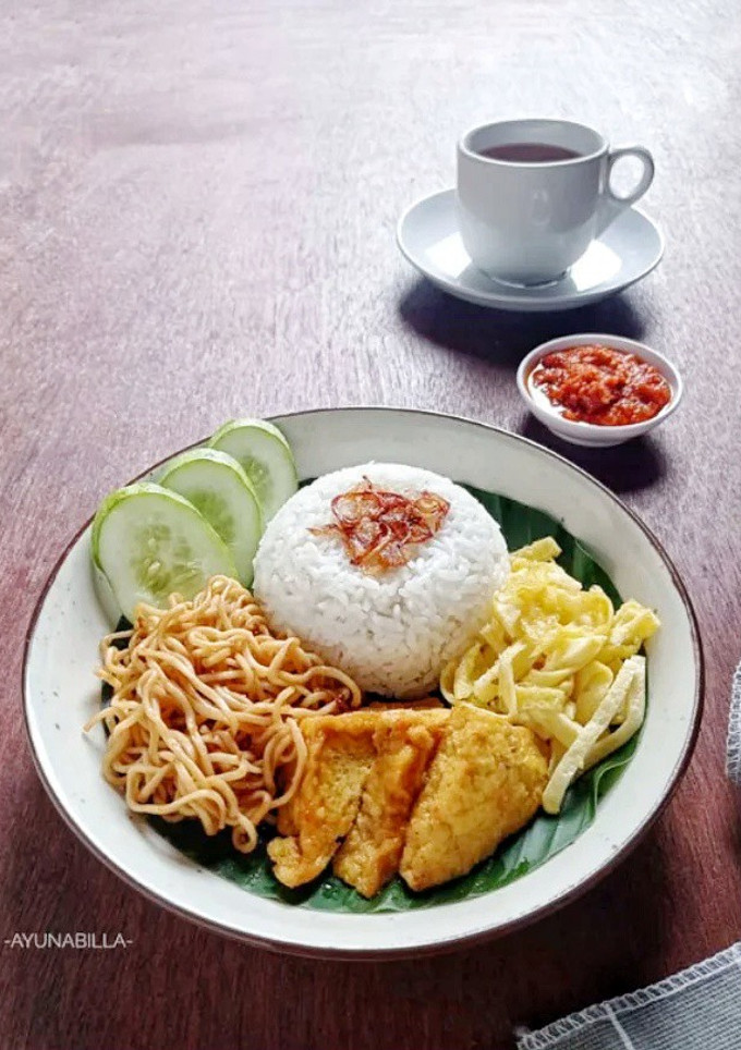 Foto resep Nasi Uduk Lauk Simple