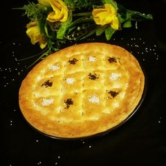A picture of Sheermal Naan.