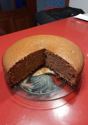 Una foto de Torta esponjosa de chocolate sin manteca ni huevos