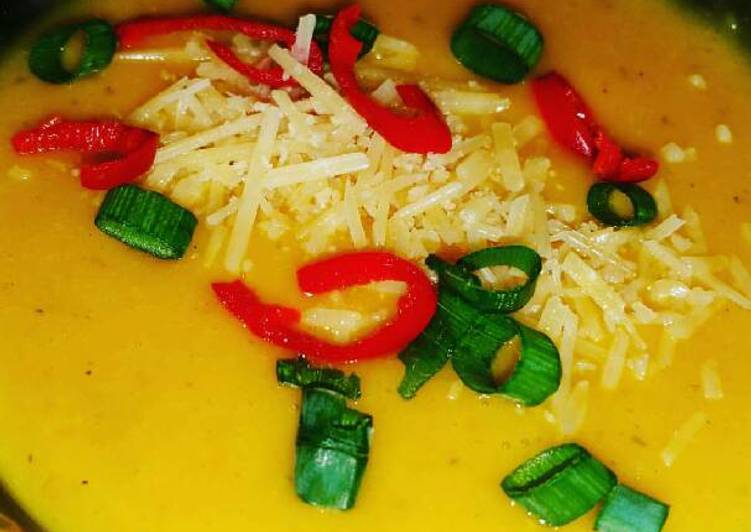 Spicy pumpkin soup