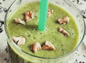 Foto principal de Batido de verduras y frutas DETOX