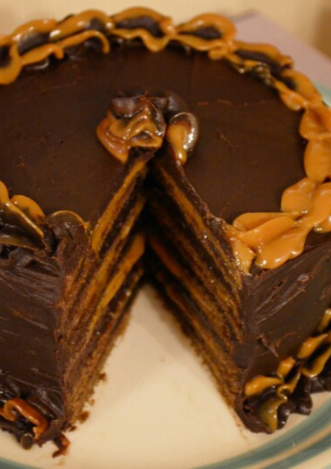 Una foto de Torta Panqueque Chocolate Manjar
