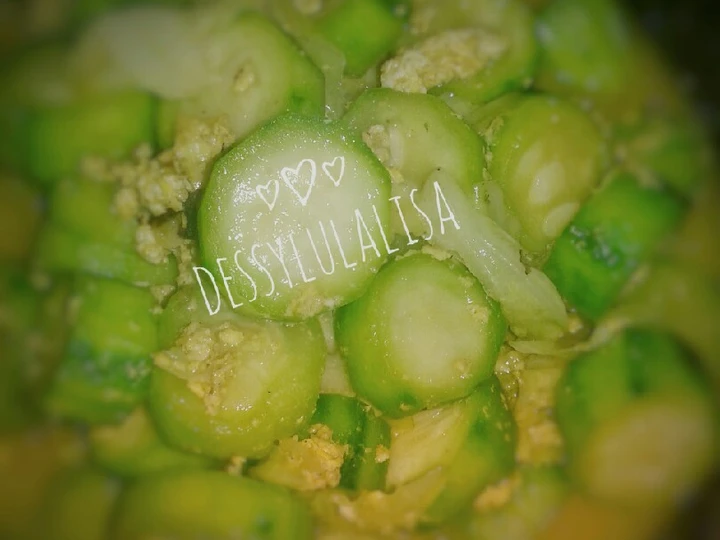 Langkah Mudah untuk Menyiapkan Resep Cah oyong telur yang Lezat Anti Ribet, Mantap