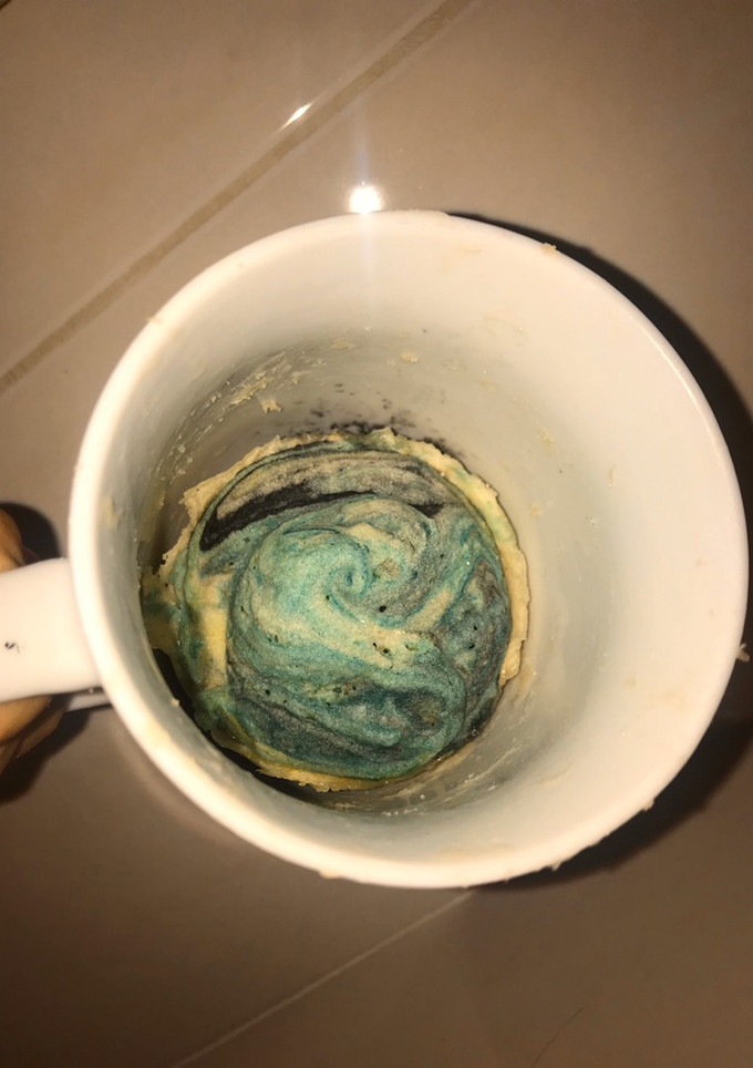 Una foto de Mug cake galáctico