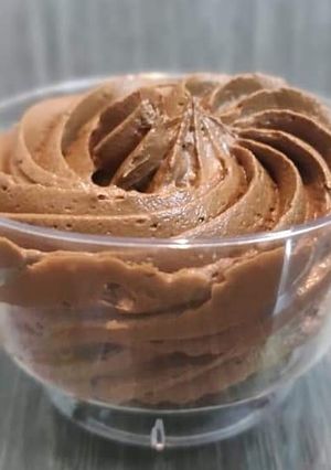 A picture of Two Ingredients chocolate mousse.