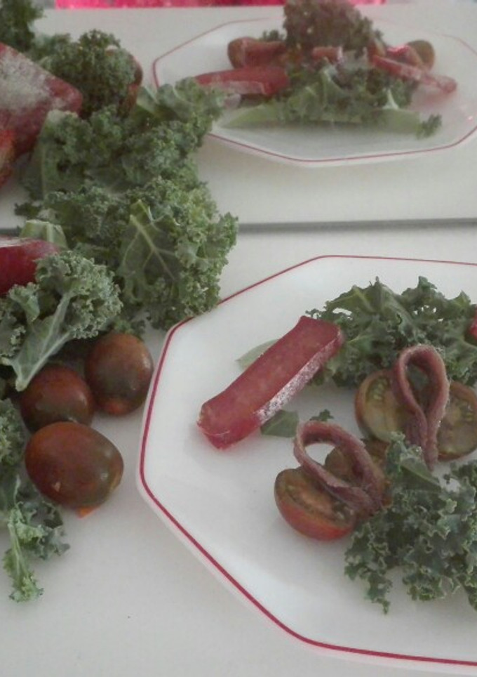 Una foto de Ensalada kale con mojama