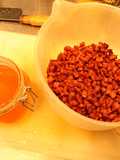 Prefabricación panificadora, de retazo de masa madre, chicha-rrones y grasa para todo tipo de panes
