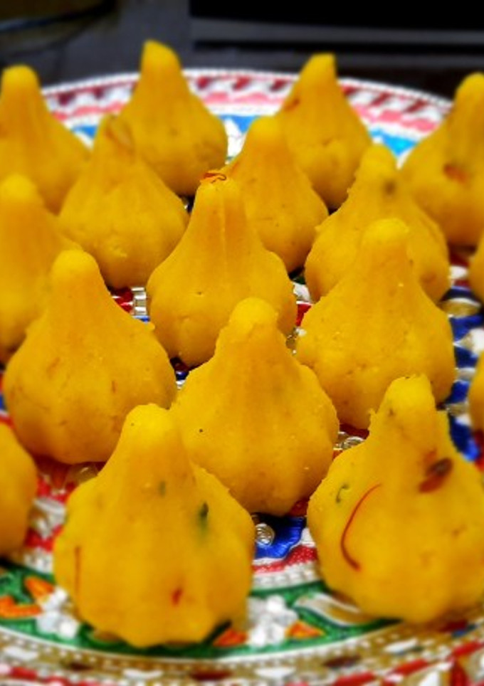 मोदक (Modak recipe in Hindi) रेसिपी मुख्य फोटो