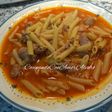 Macarrones con salchichas frescas