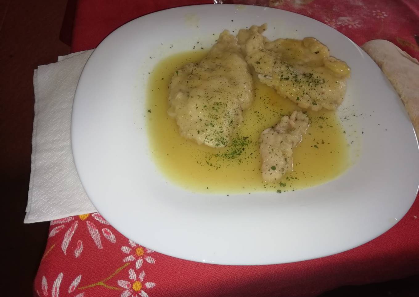 Pechugas de pollo en salsa de cebolla