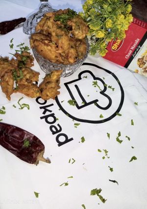 A picture of Kadukahs alu pakora.