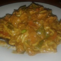 A picture of Satay chicken stirfry.