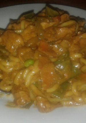 A picture of Satay chicken stirfry.