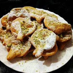A picture of Gosh E Fil - Elephant Ears Pastries.