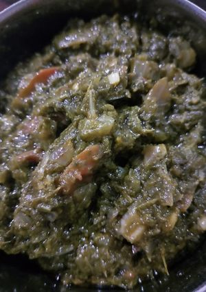 A picture of Sarso saag.