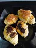 Roti Croissant isi coklat keju (No Korsvet)