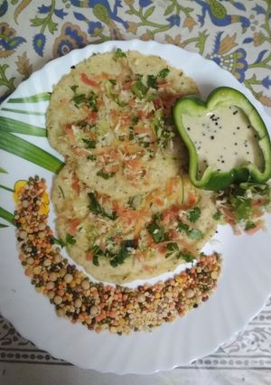 A picture of Multi grain uttapam.