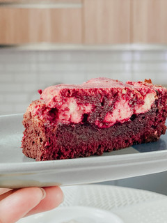 Foto resep Super yummy Red velvet creamcheese BROWNIE recipe tintinrayner