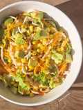 Salade avocat carotte surimi