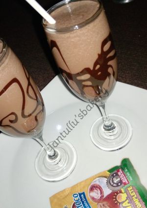 A picture of Chocolate milkshake.