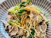 A picture of bean sprouts and pork