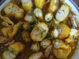 دولمة خضر بمرق الجلبانة (البازيلا)