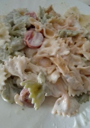 Una foto de Pasta fresquita con salsa de yogurt