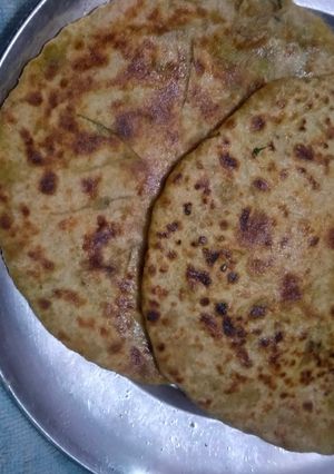 A picture of Aloo ka paratha.