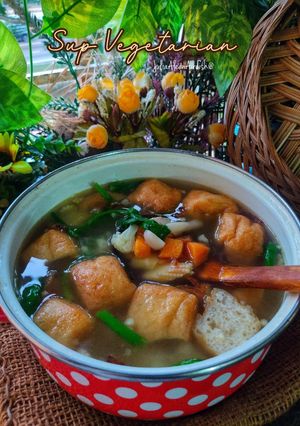 Gambar Sup Vegetarian Simple