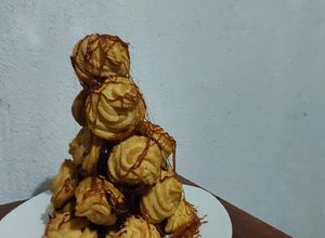 Una foto de Masa de choux, croquembouche