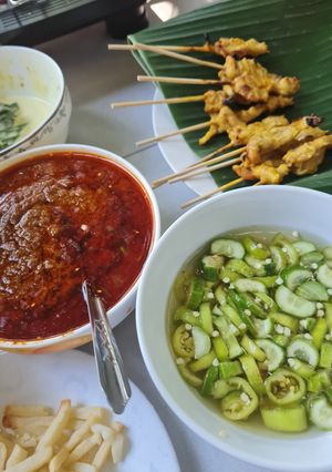 A picture of Beef Satay.