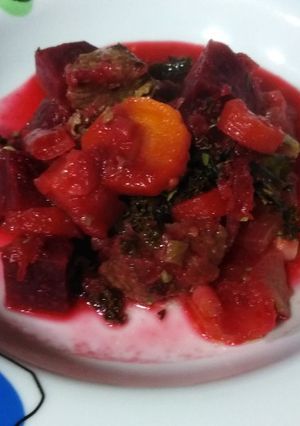 Una foto de Ragú de ternera con remolacha