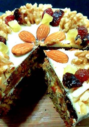 รูปของ แครอทเค้กครีมชีสฟรอสตี้ Carrot Cake Cream Cheese Frosting เครื่องแน่น😁