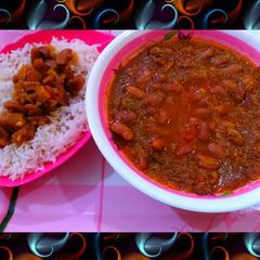 A picture of Rajma Rice.