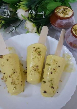 A picture of MANGO KULFI 🥭🥭🥭.