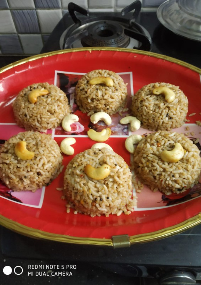 குட்டி குட்டி க்யூட் எள்ளு சாதம். ‌ (70வது) ellu rice recipe in tamil செய்முறை முக்கிய புகைப்படம்