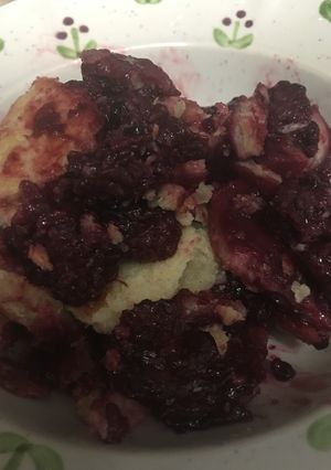 A picture of Fresh Blackberry cobbler.