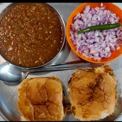 A picture of Instant Pav Bhaji recipe, Instant Pav bhaji recipe in cooker,.
