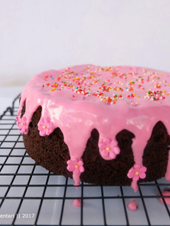 Foto resep Brownies Kukus with Strawberry Glaze