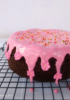 Foto resep Brownies Kukus with Strawberry Glaze