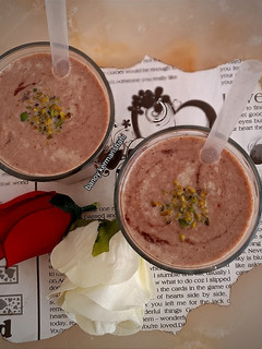 عکسی از دستور میلک شیک خرما و نارگیل🥰