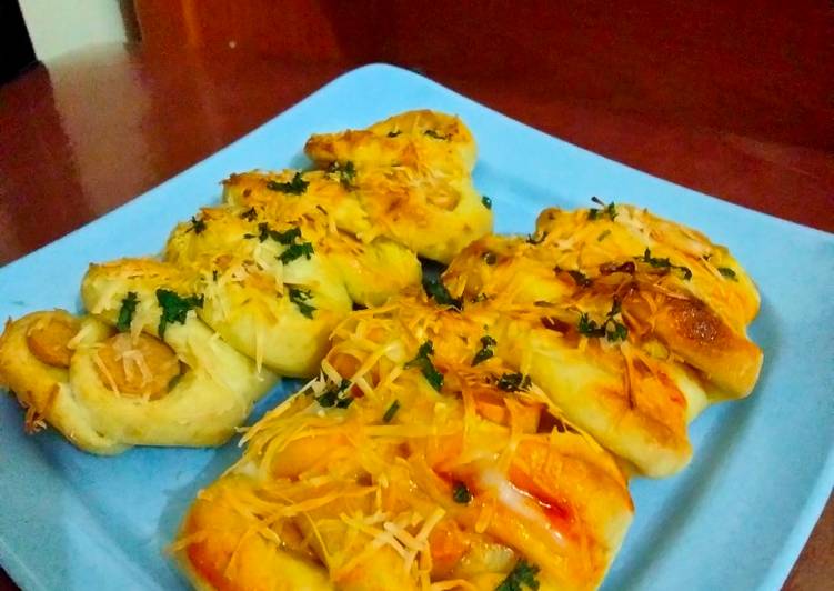 Resep Roti sosis kepang pedas Anti Gagal