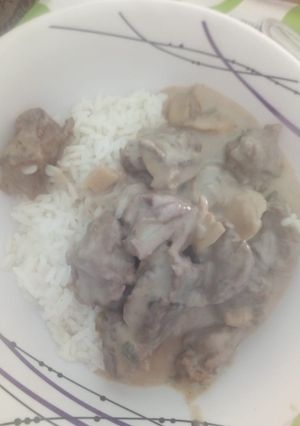 Una foto de Carne con champiñones