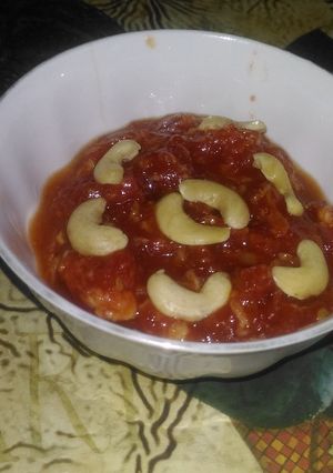 A picture of Hyderabadi tamator ki chutney.