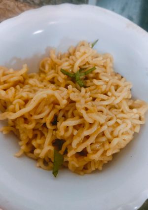मैगी (maggi recipe in Hindi) रेसिपी मुख्य फोटो