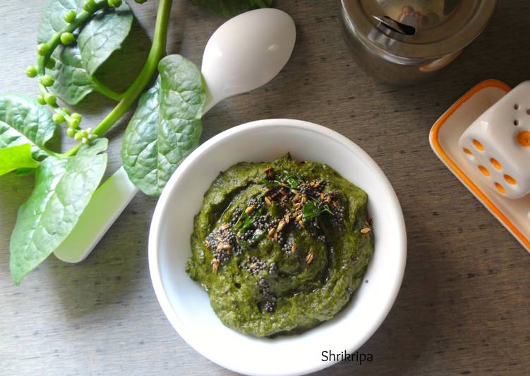 Recipe of Ultimate Basale chutney / Malabar Spinach chutney: