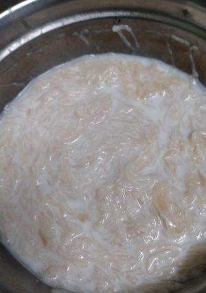 मीठी सेवइयां (meethi seviyan recipe in Hindi) रेसिपी मुख्य फोटो