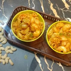 A picture of Indian masala macaroni.