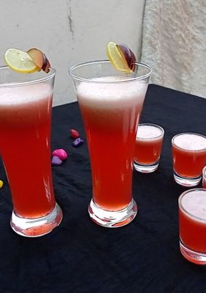 A picture of Plum juice.